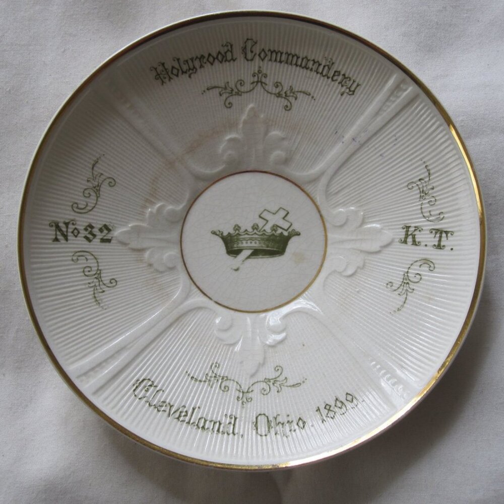 1899 Holyrod Commandery #32 K.T. , Cleveland Ohio 5" Knowles & Taylor Tea Saucer